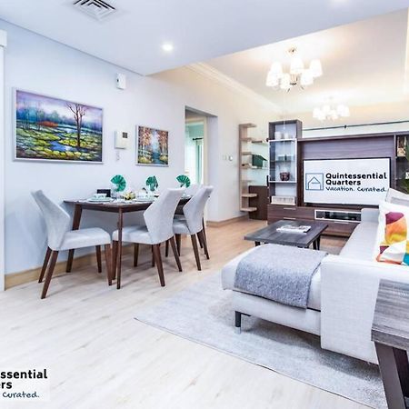 Downtown Cozy Home + Partitioned Living Room Dubai Esterno foto
